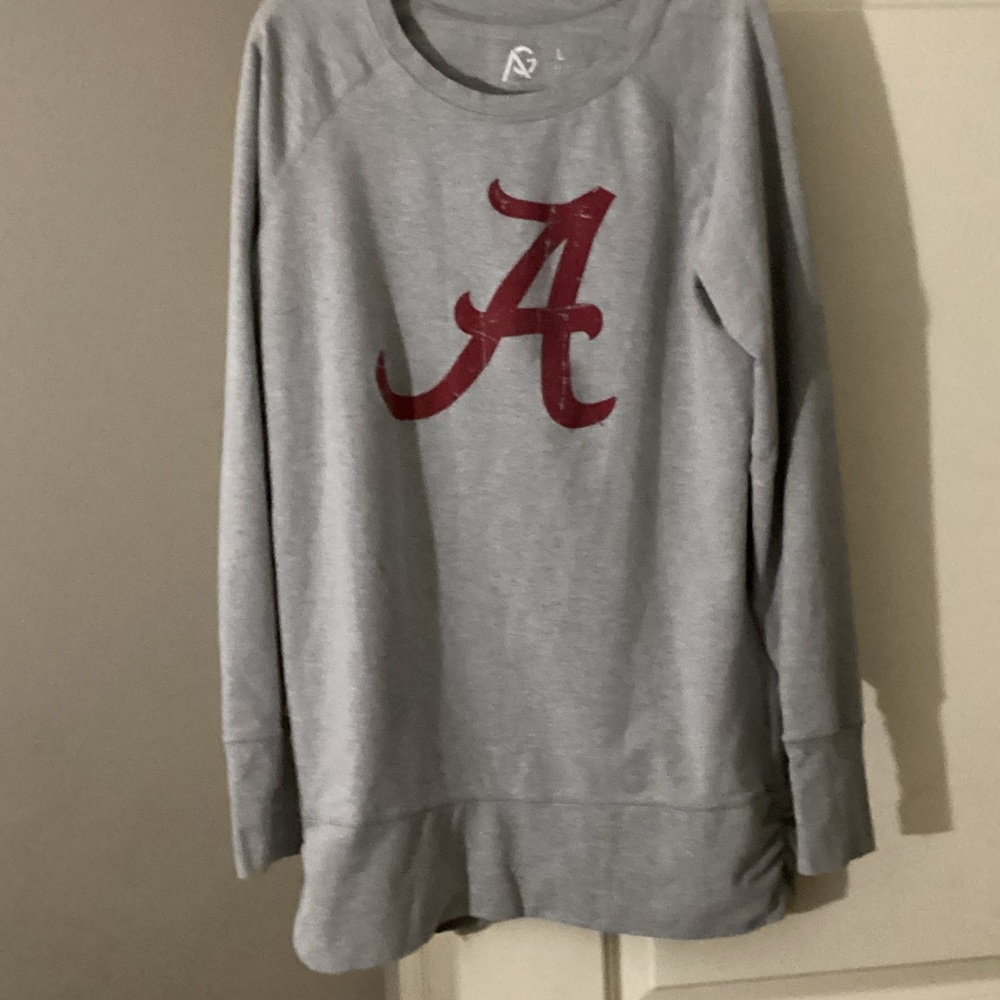 Gracia Gray T-Shirt with White Logo